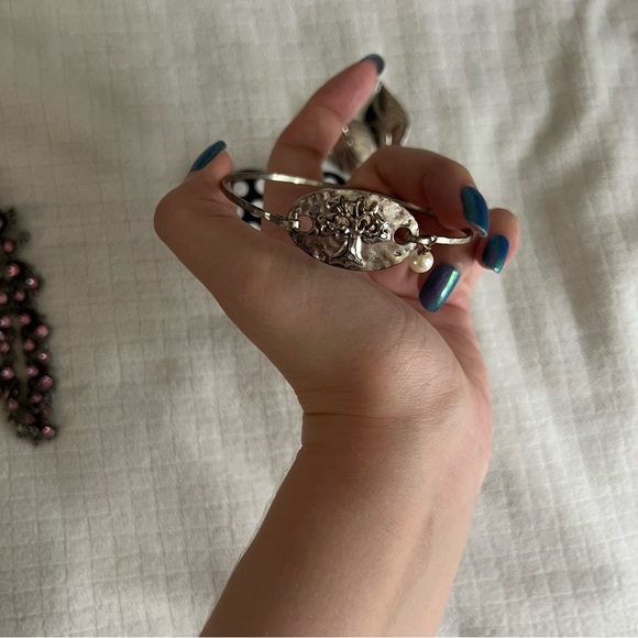 Classy Jewelry Bundle - Picture 7 of 8